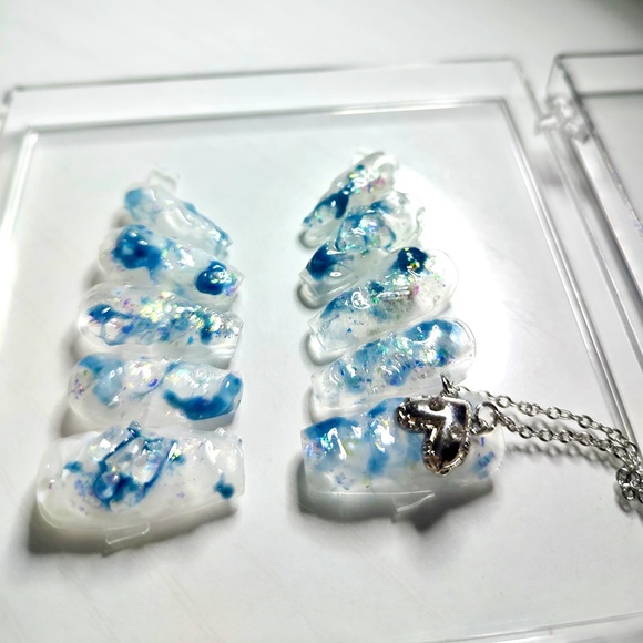 Reusable blue glitter nail with silver charm handmade press on nail - Picture 3 of 4